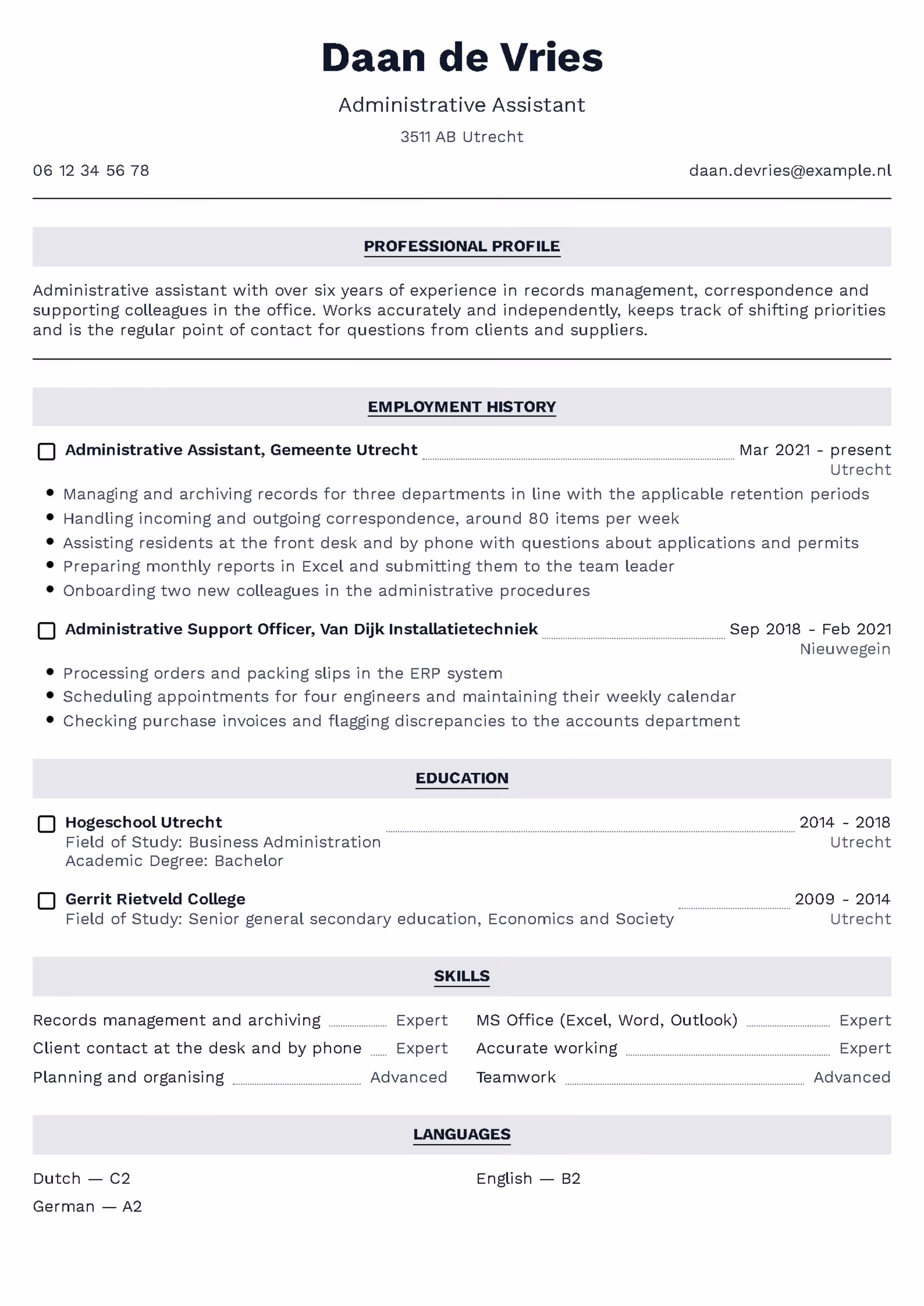 Hetzelfde cv vertaald naar het Engels — administrative assistant, employment history, skills